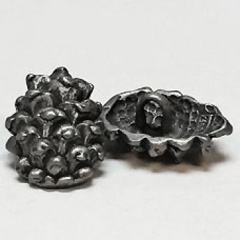 M-7684 - Metal Pine Cone Button